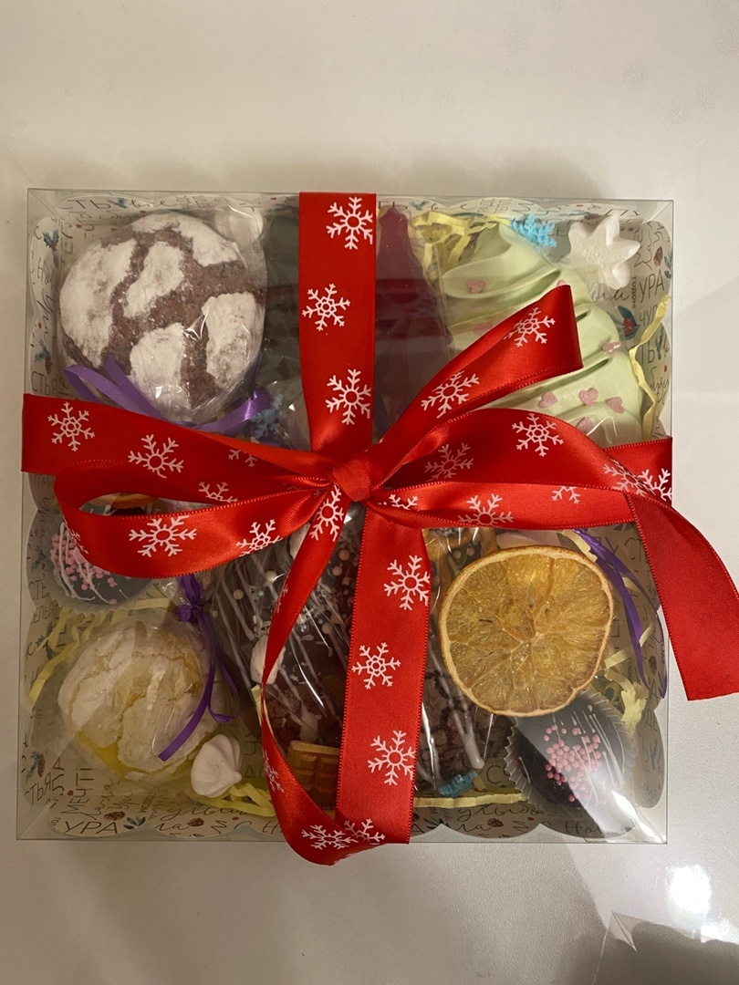 букет "мальчик". детский букет для девочки. корзина сладостей. подарочный набор киндер. сладкий букет.