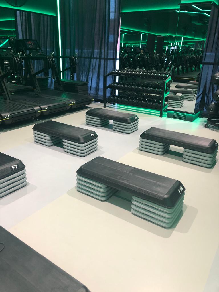 Полиуретан для зала