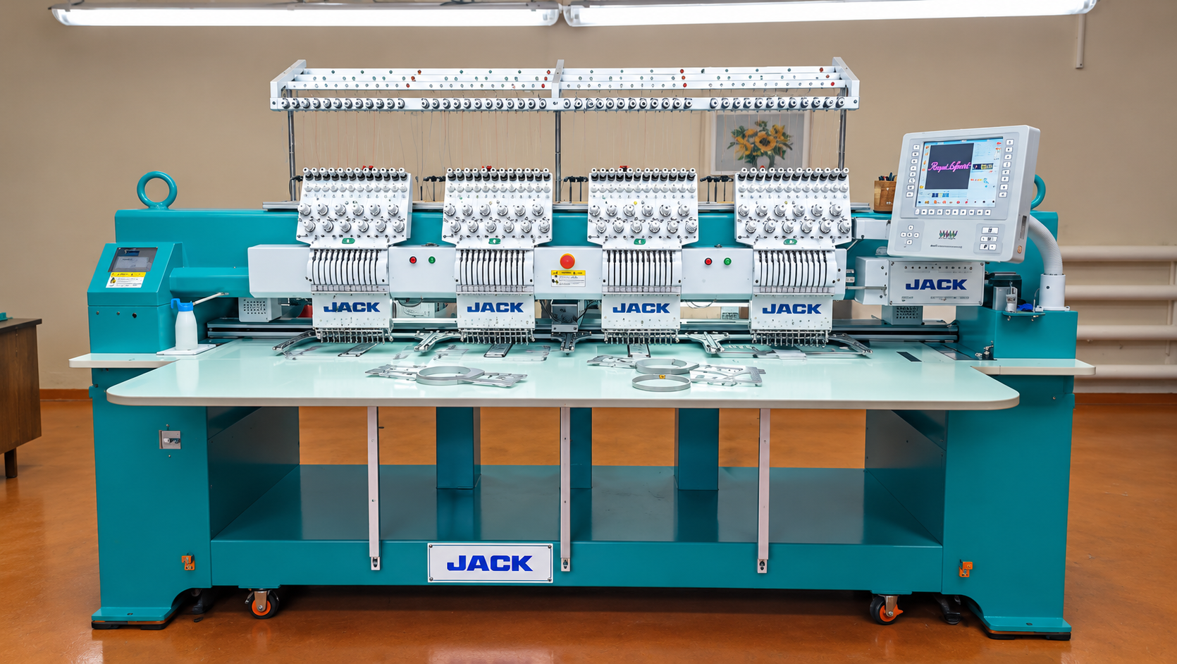 Вышивальная машина Jack, 4 головы