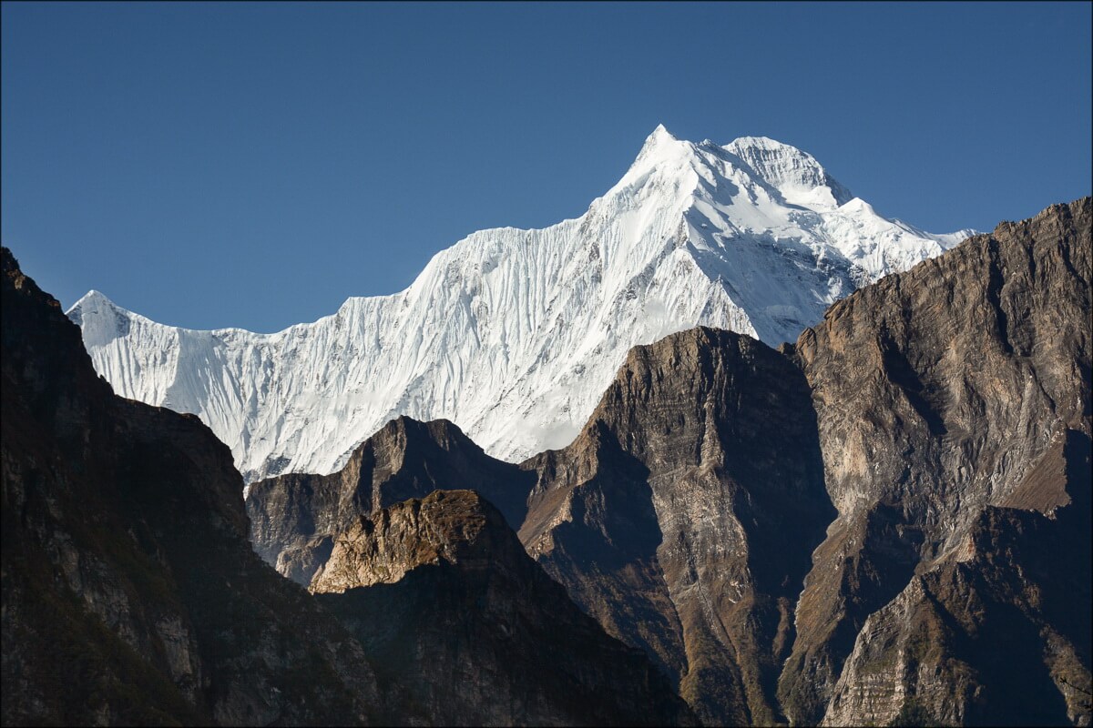 Древние горы. Перевал канг ла. Башня Чунг Гималаи. Annapurna II. Кангпху канг.