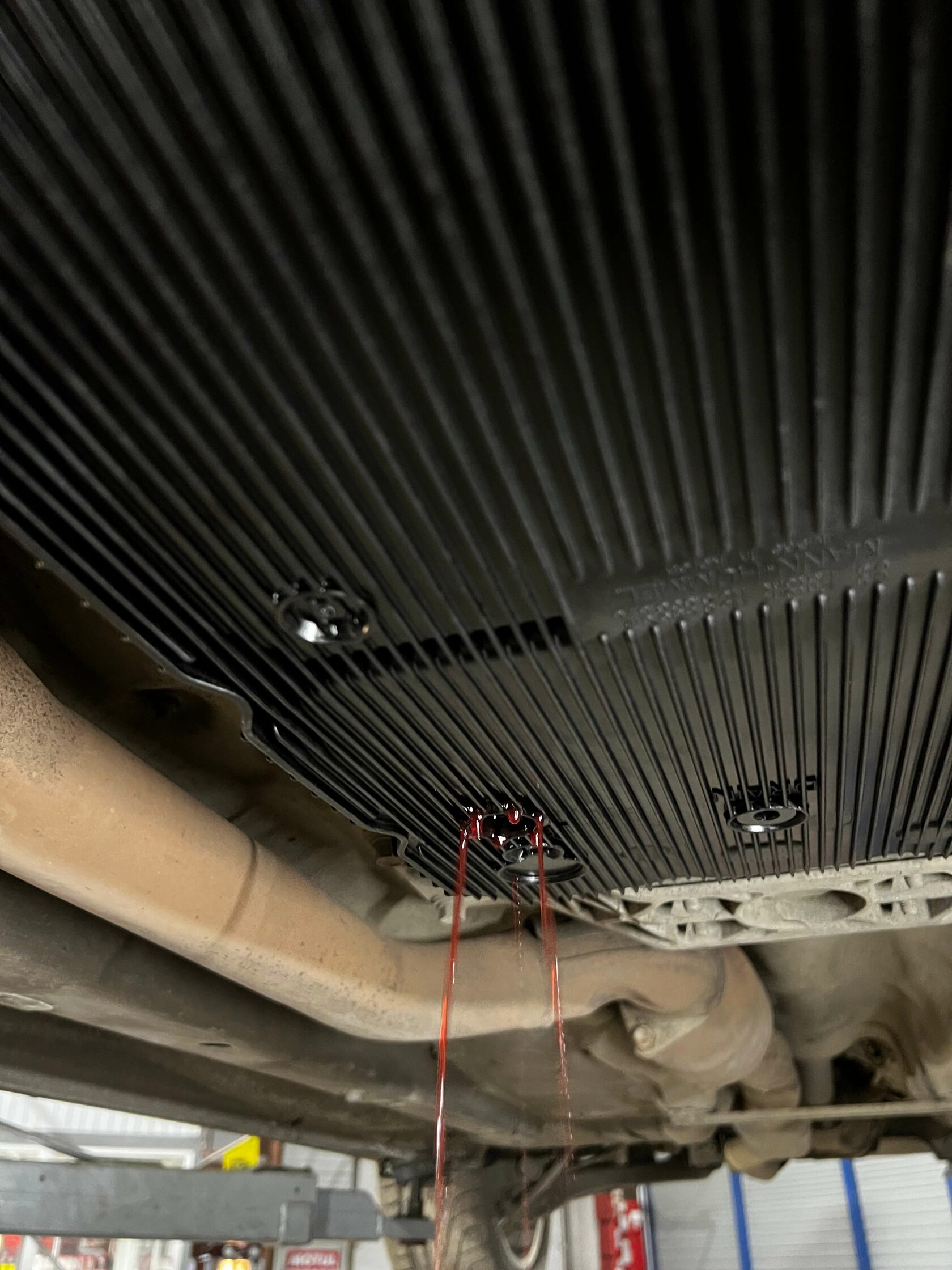 Корректировка уровня масла в АКПП