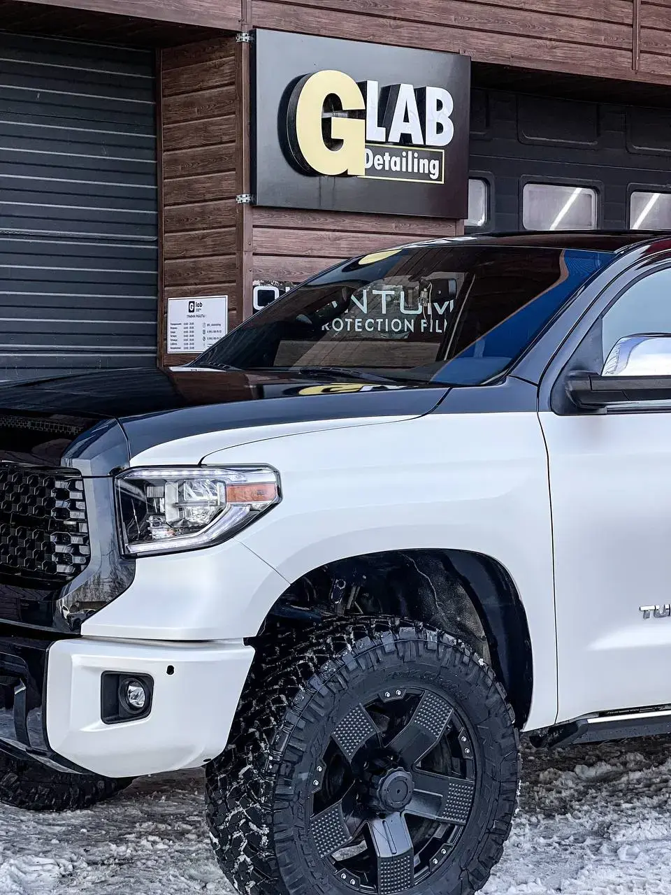 Виниловая оклейка автомобиля в G LAB, Пушкино