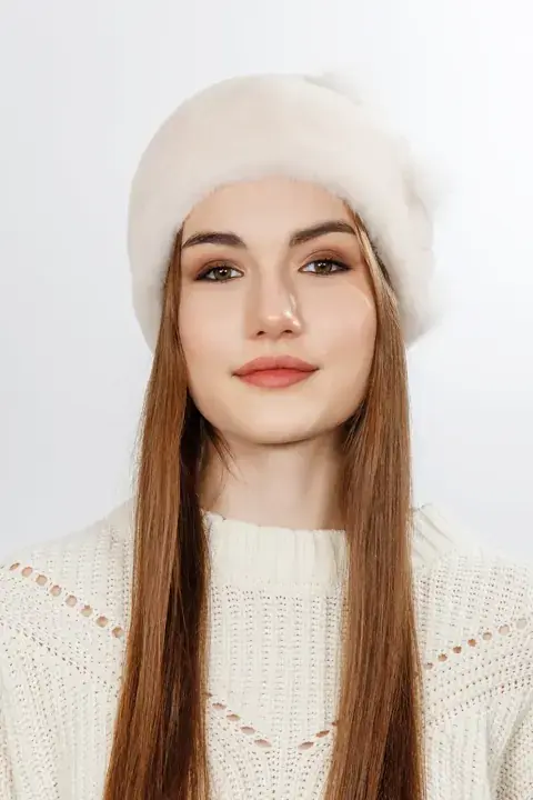 Берет из мутона, модель 104