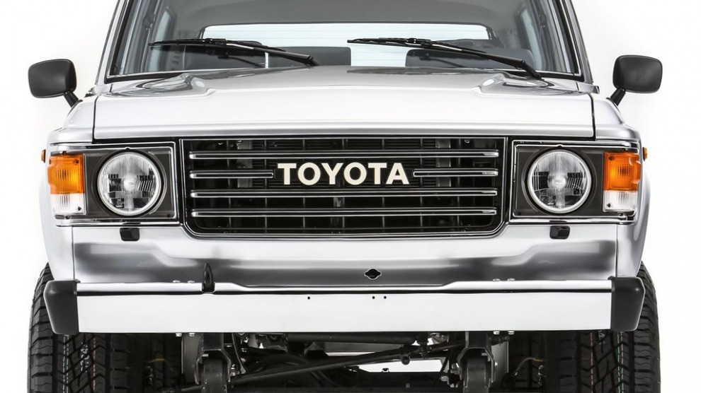 Toyota показала превосходно восстановленный Land Cruiser FJ60