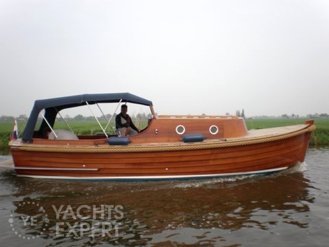 Водоизмещающий Каютный Катер Бу Купить