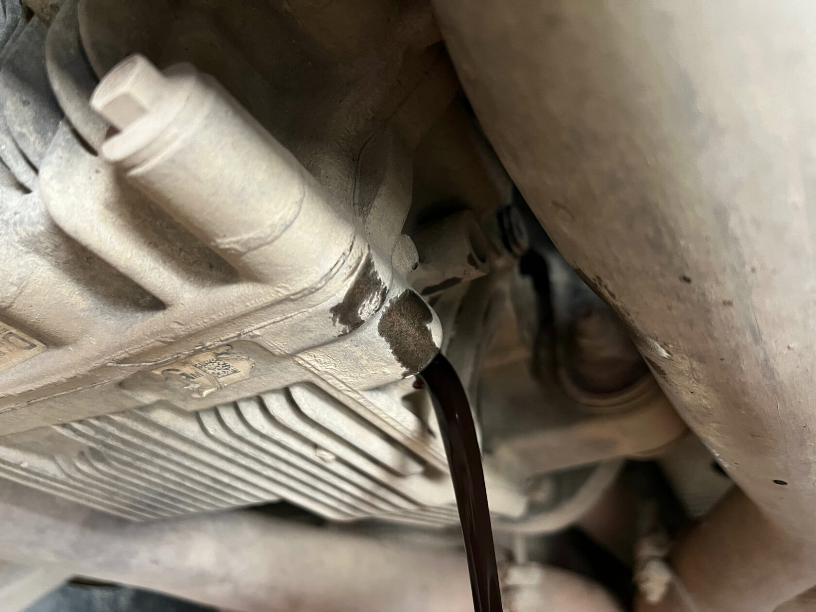 Замена масла в заднем редукторе Mercedes