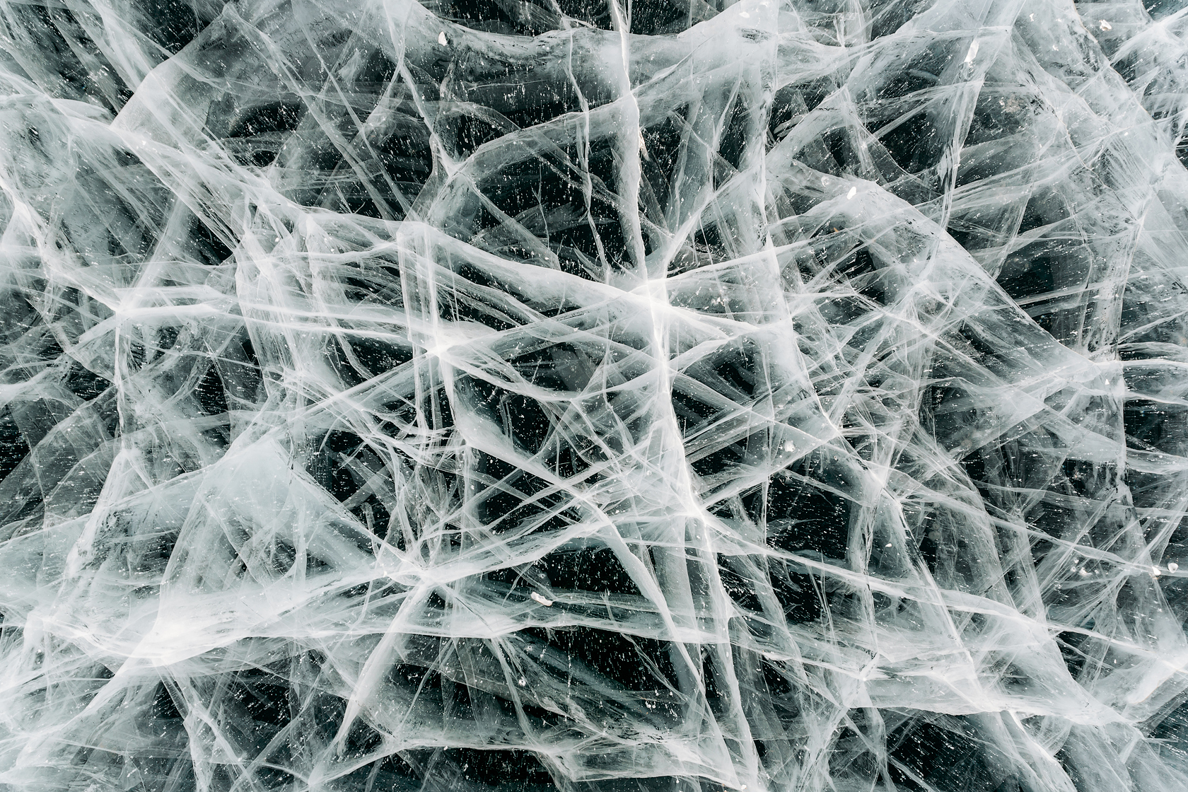 лед байкала. лед байкала 2021. байкал зима 2022. байкальский лед 2023. озеро байкал ледяные шатры.