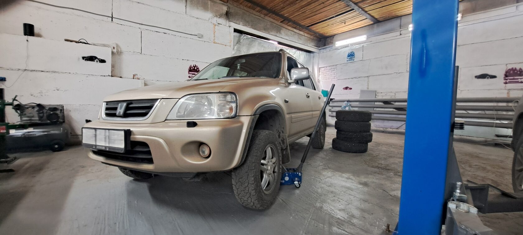 Шиномонтаж в автосервисе SwapMaster