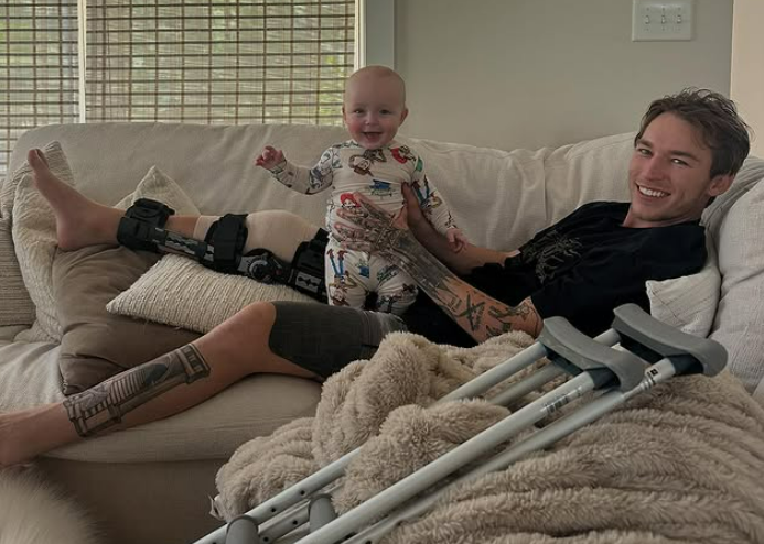 Остин Форкнер перенес операцию на колене