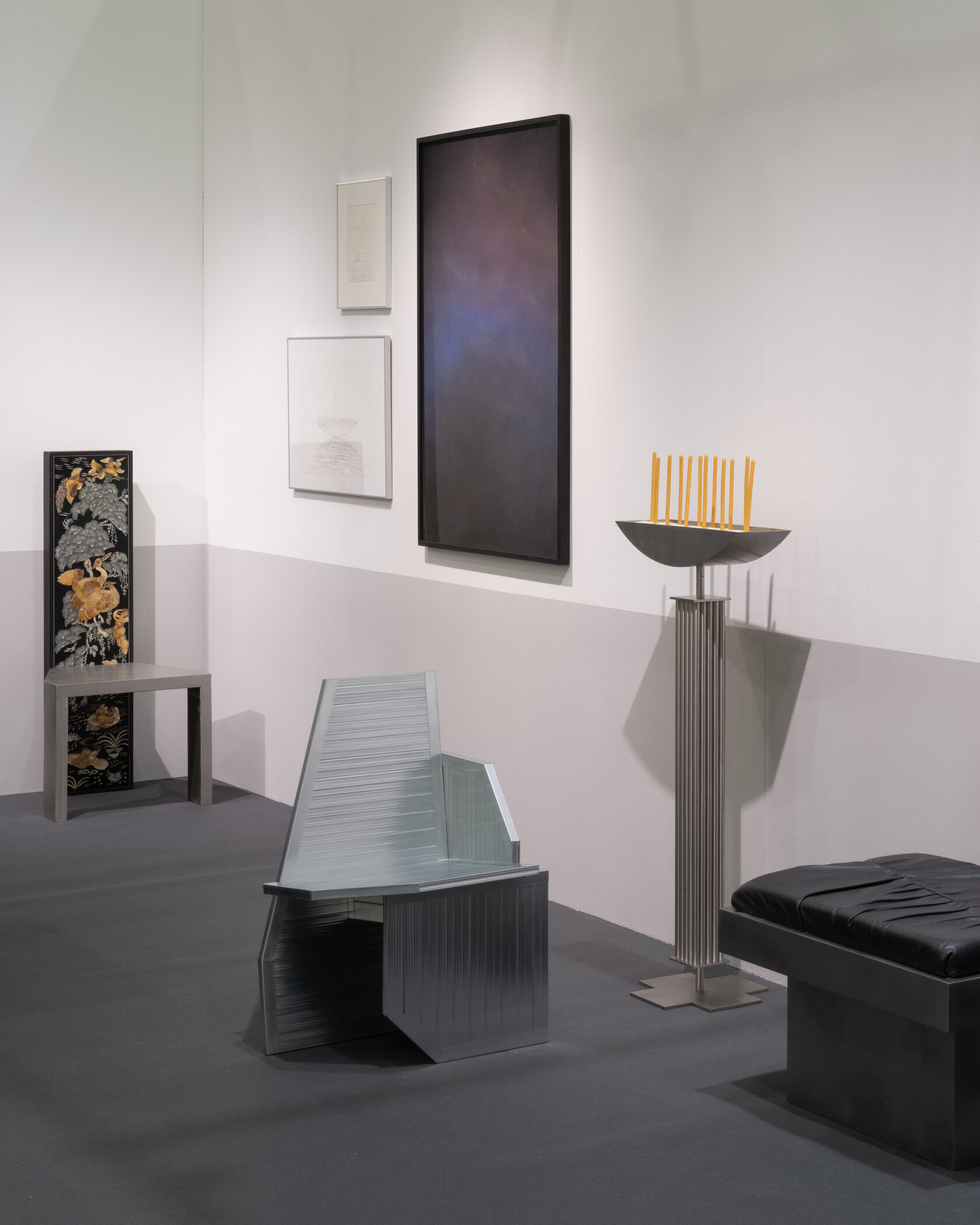 Как проходит Cosmoscow 2025: обзор секции «Дизайн»