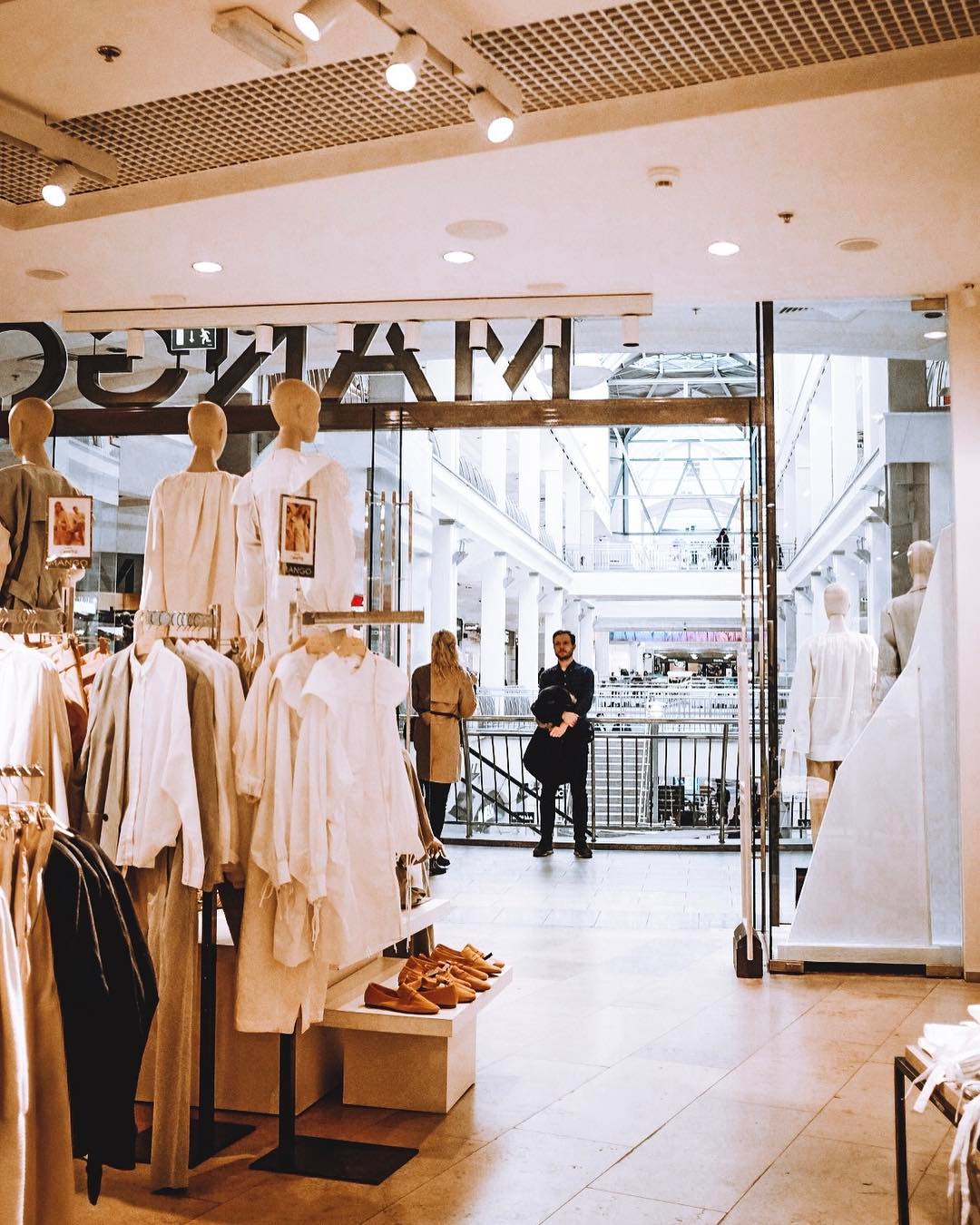 Zara Магазин В Атриуме На Курской Zara Магазин В Атриуме На Курской