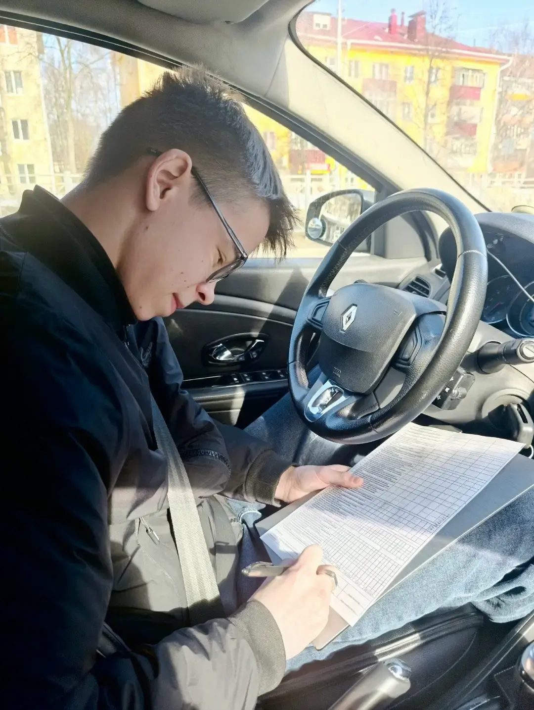Подготовка к&nbsp;экзамену и&nbsp;сдача в&nbsp;ГИБДД