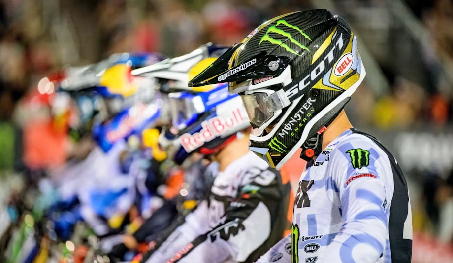 Scott Sports USA возобновляет партнерство с командой Pro Circuit Kawasaki