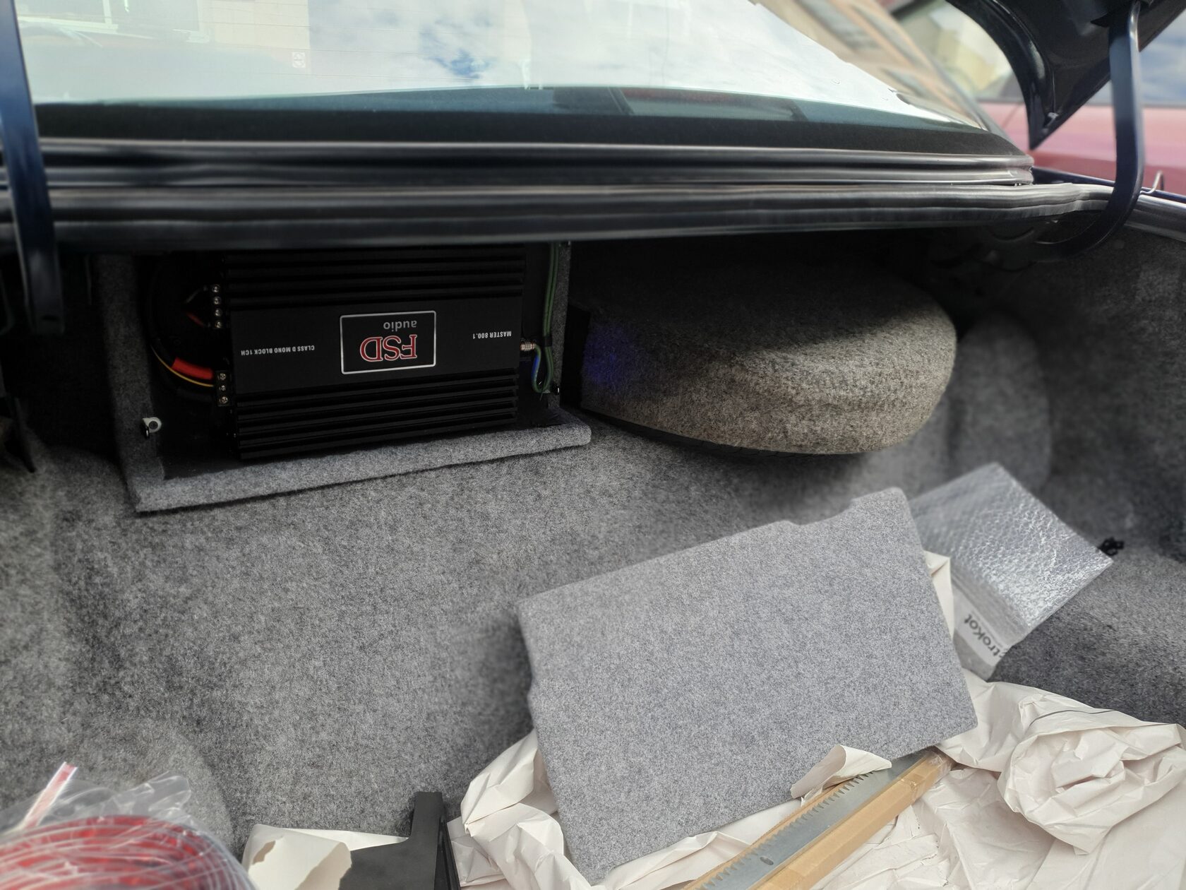 сабвуфер и моноблок ford crown victoria