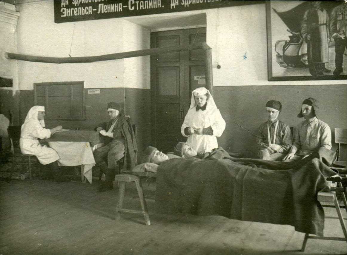 Госпиталь угличская. Военный госпиталь в Вологде в 1941. Госпиталь Вологда в годы войны. Госпитали в Ленинграде 1941-1945 гг.