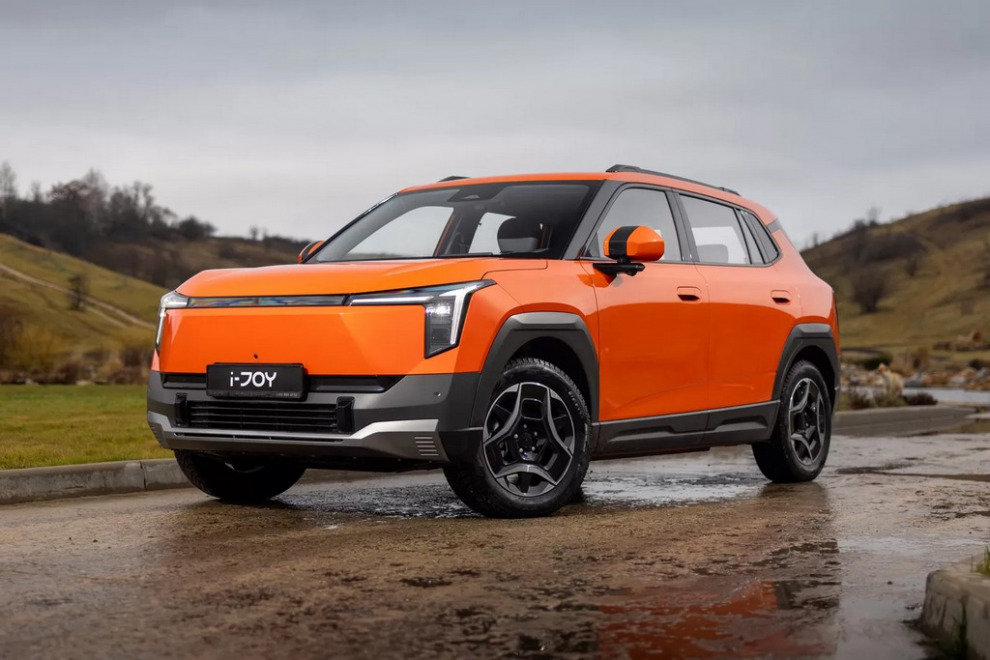EVOLUTE i-JOY: российский кроссовер нового поколения появился в продаже
