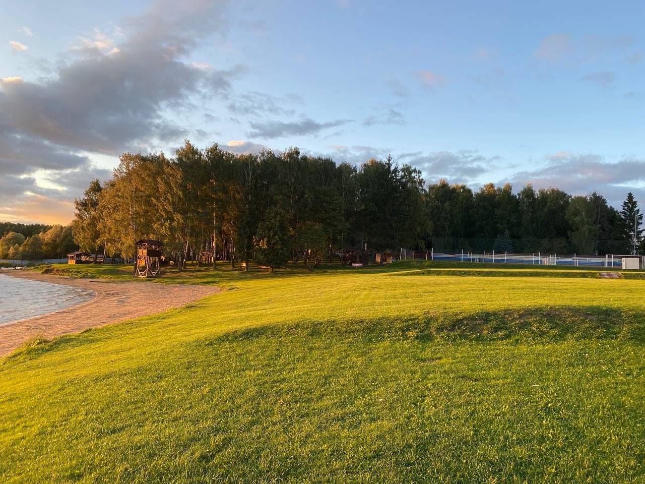 Ильинский пляж — инфраструктура