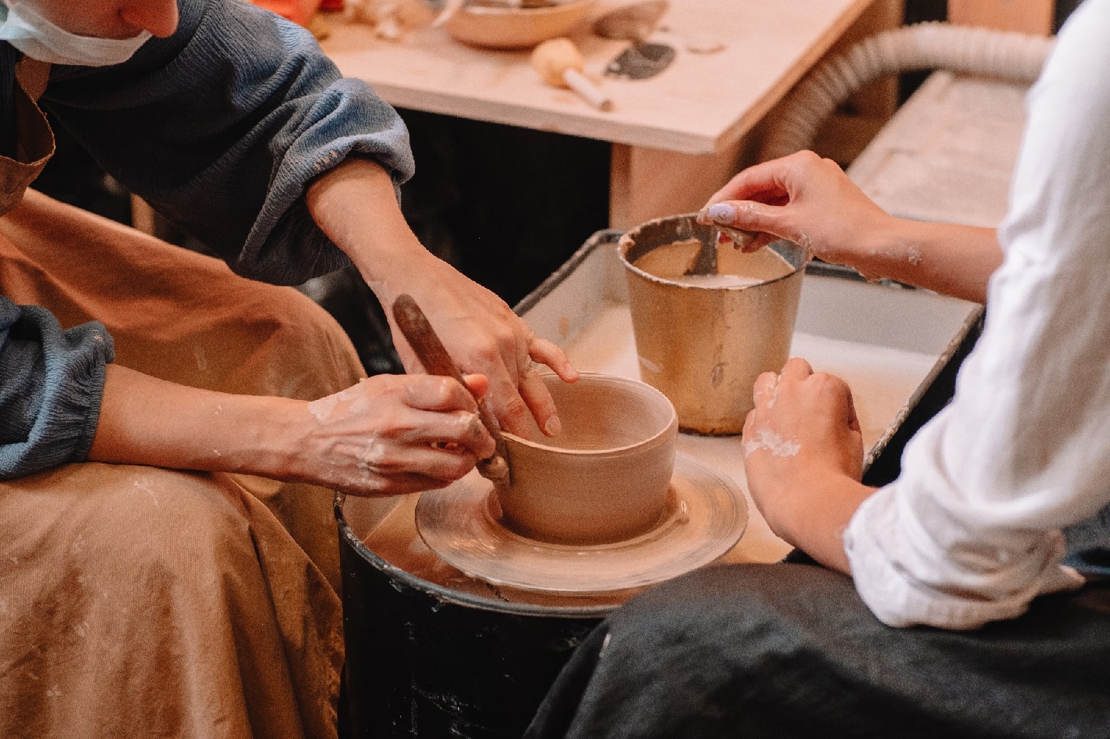 Pottery wheel class in Los Angeles