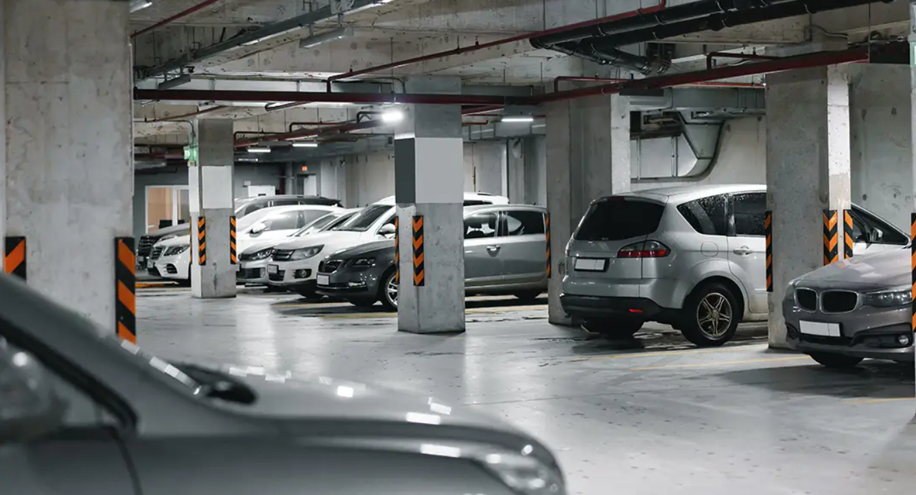 парковка кондомініуму