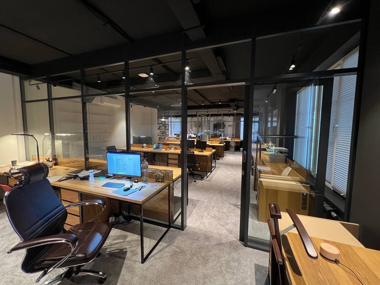 стеклянные перегородки в офис