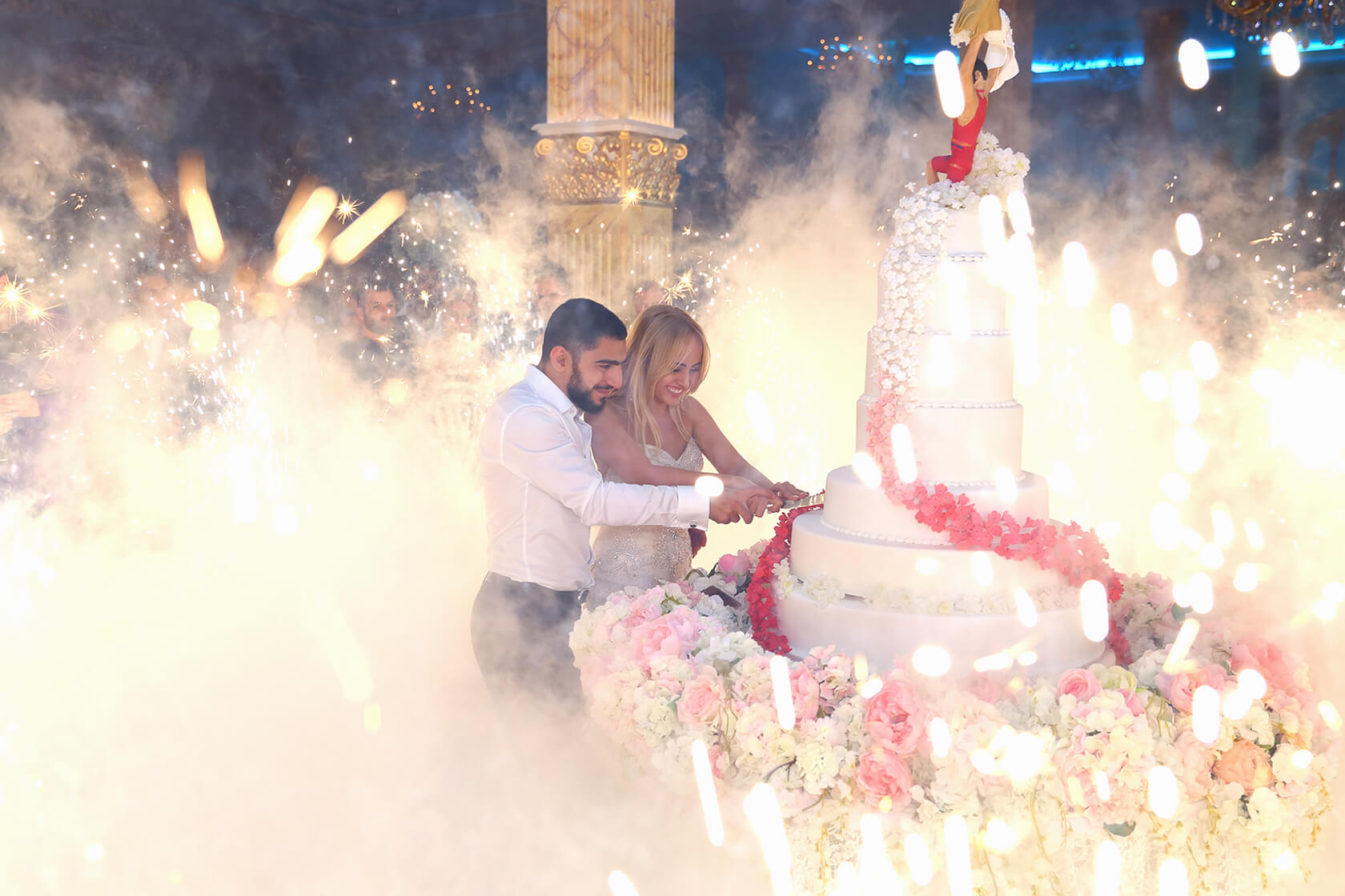 Звёздная свадьба олимпийского призёра и певицы