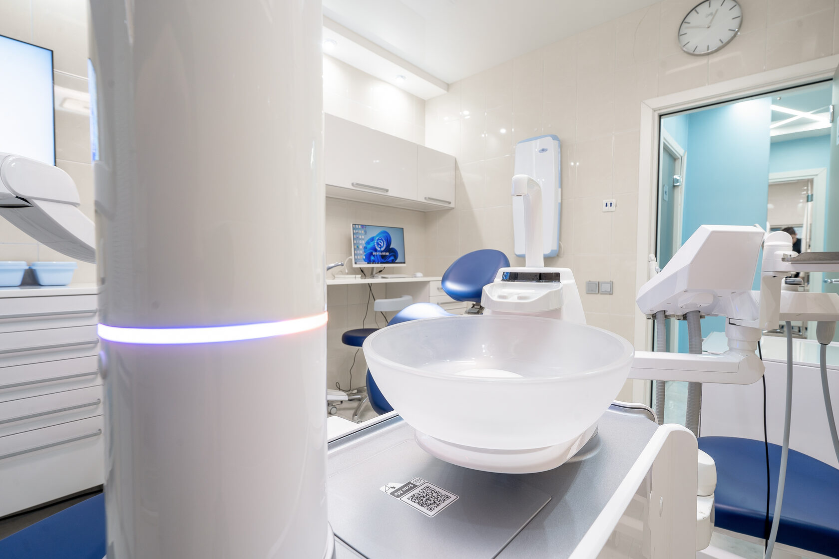 Оборудование в стоматологической клинике в Сургуте