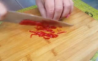 Приготовление салата «Тбилиси» с красной фасолью и говядиной: шаг 4