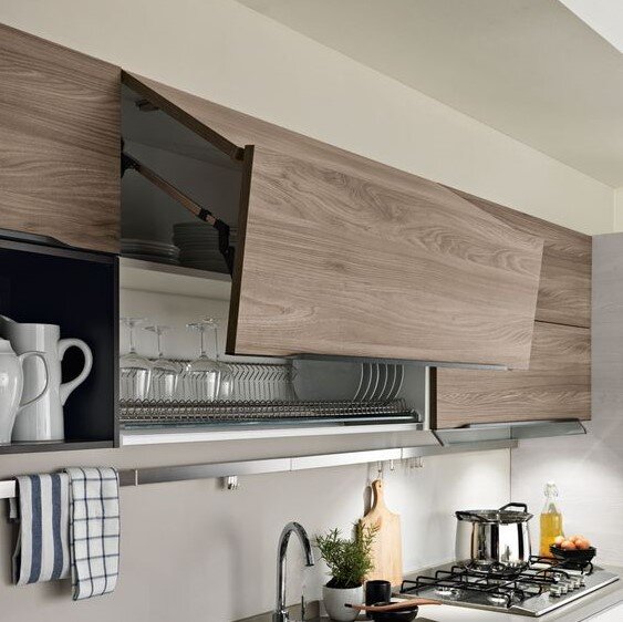 Складной фасад, открывающийся вверх. Источник: Pinterest