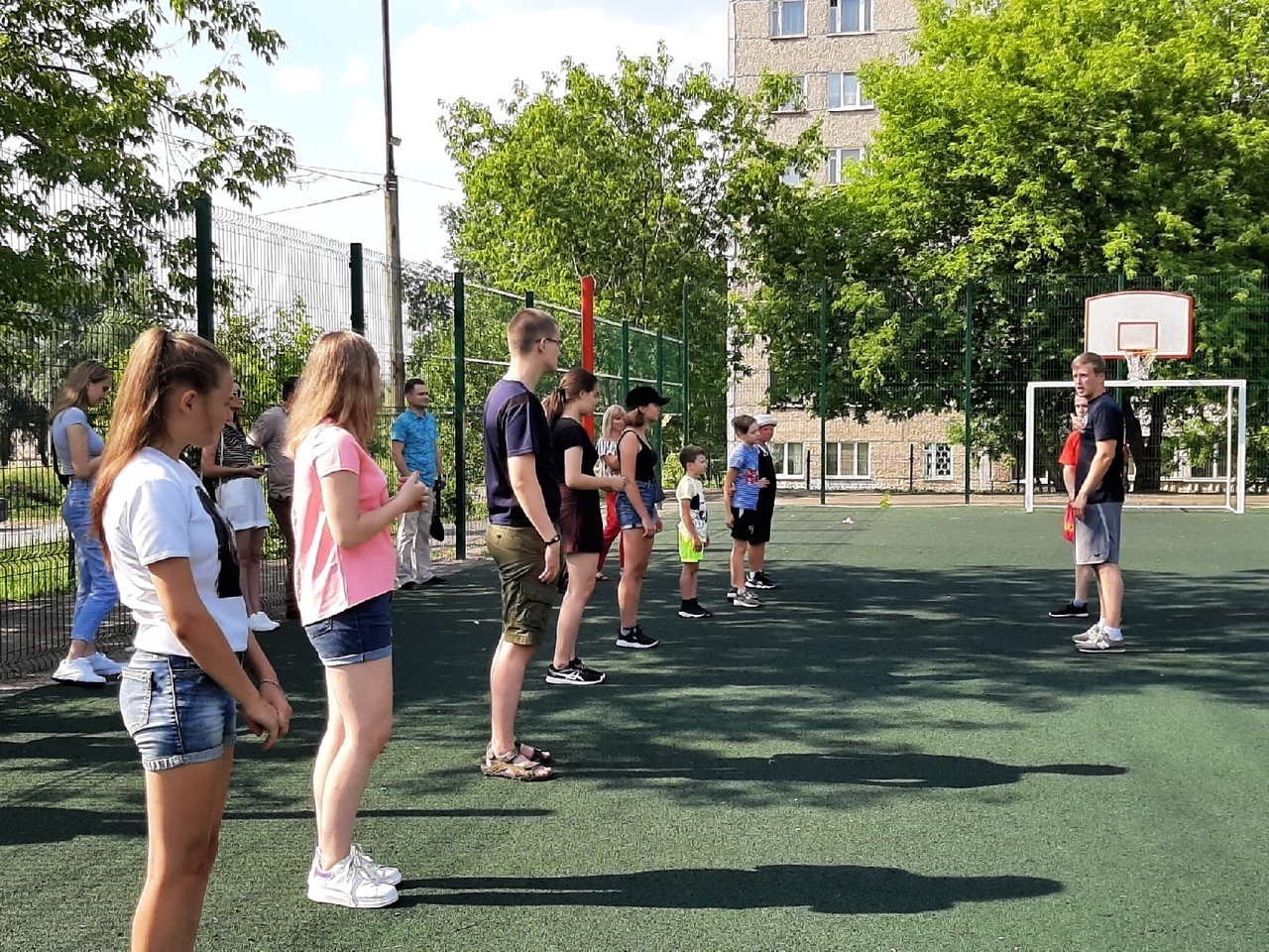 Спорт парк семья в ижевске. Балашиха 360 Ре спорта в парке. Здоровое поколение фото спортивных мероприятий 706 х 470.