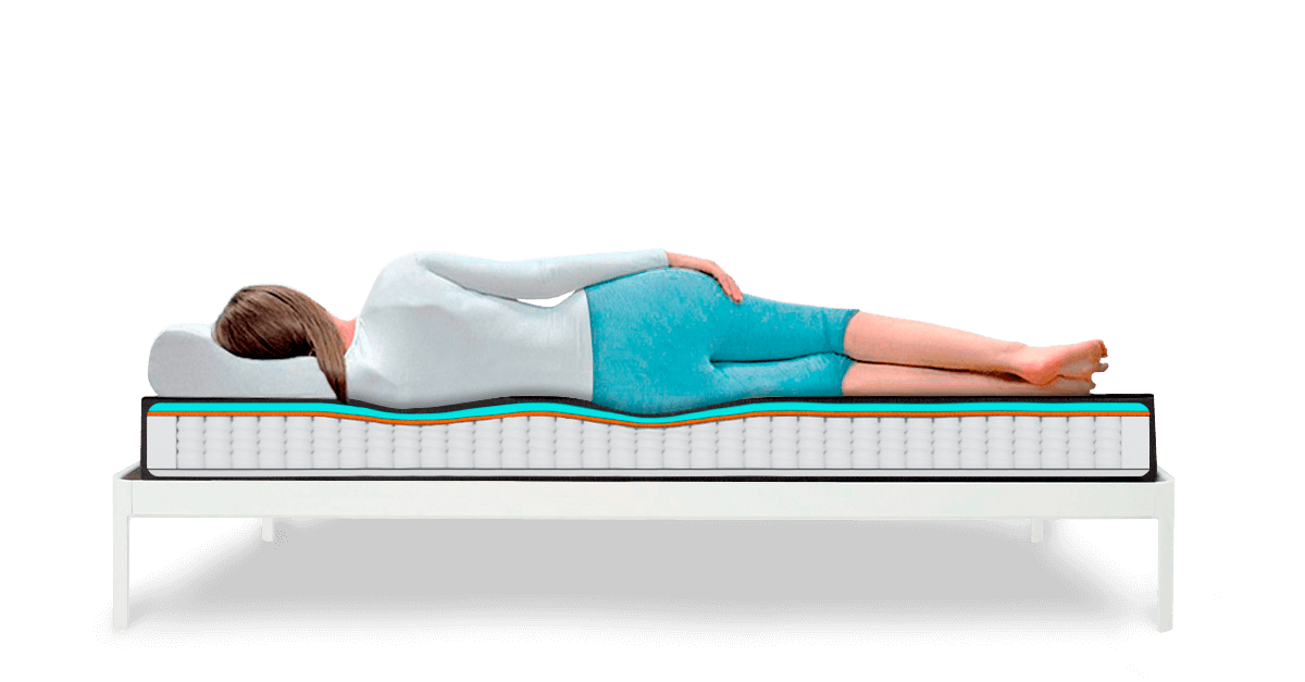 девушка на матрасе