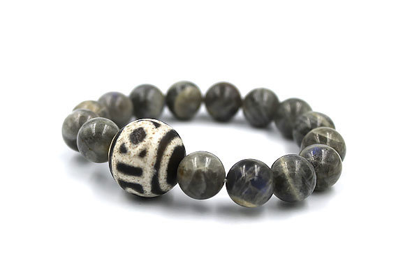 Бриллиант Дзи