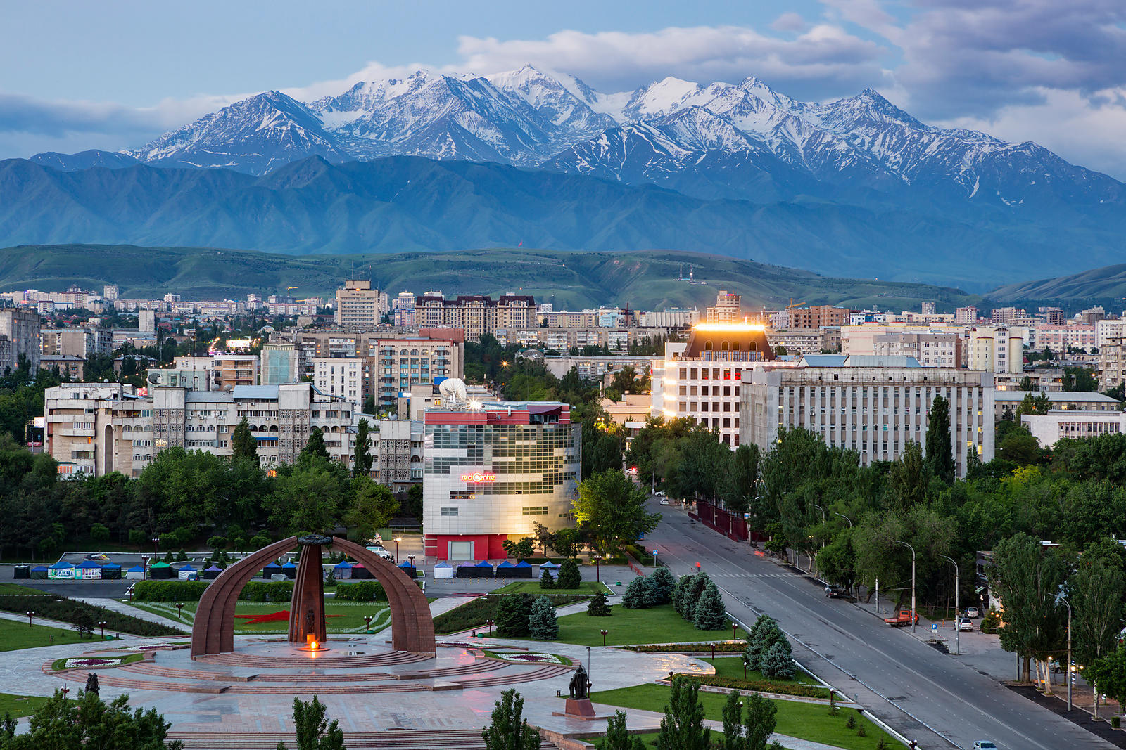 Бишкек цент городад горы вечный огонь