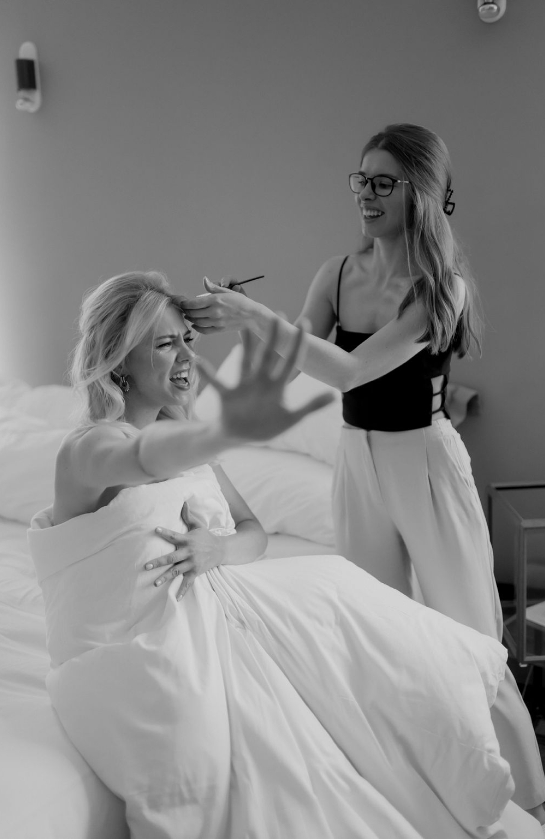 Свадебный стилист за работой