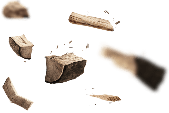 Щепки дерева летят