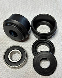 Корпус подшипникового узла конвейерного ролика