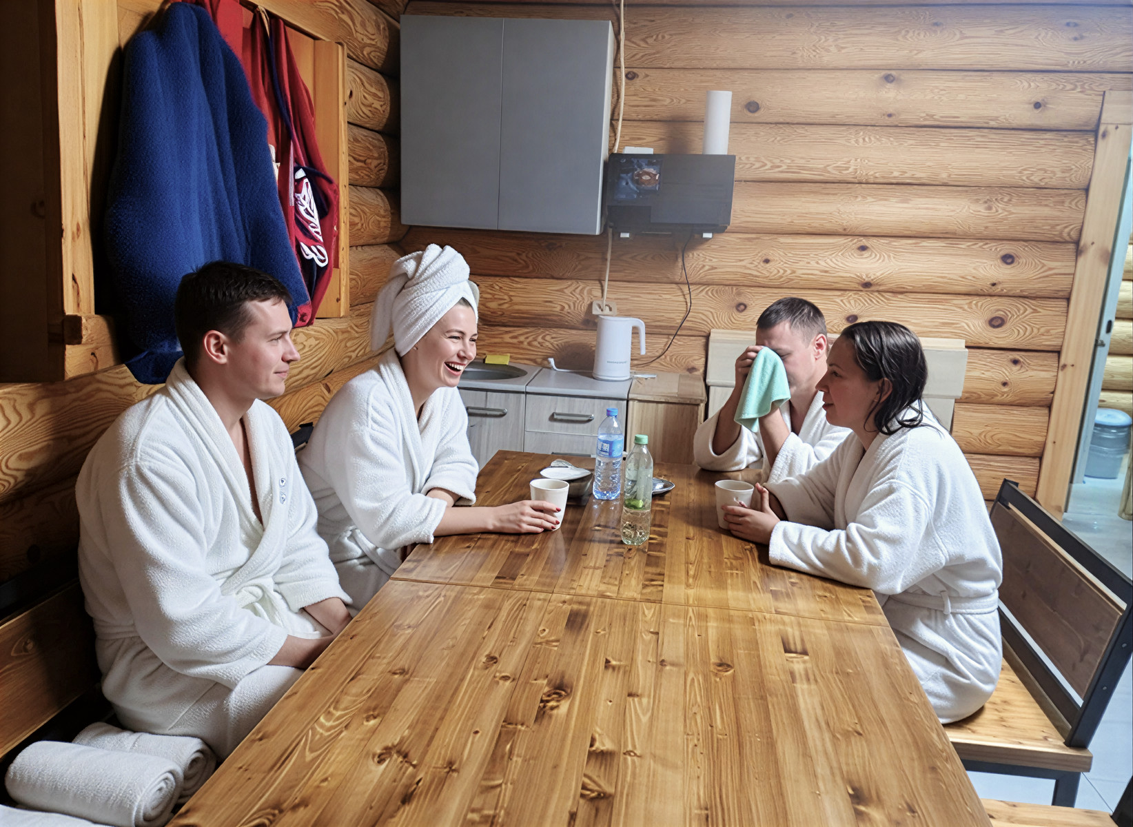 Интерьер русской бани на дровах в Люберцах - парная с деревянной отделкой - Богатырские бани