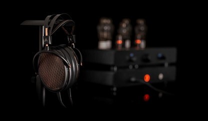 Изображение выглядит как Наушники, Аудиооборудование, электроника, Электронное устройство

Автоматически созданное описание