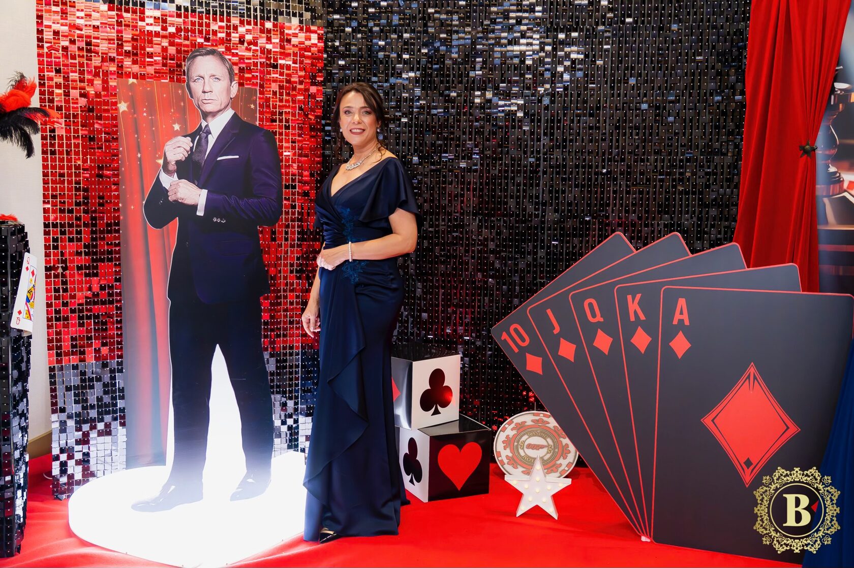 Росица Колева с рокля от Bridal Fashion за Гала вечерта на 8 март с тема  James Bond 007 Casino Royale