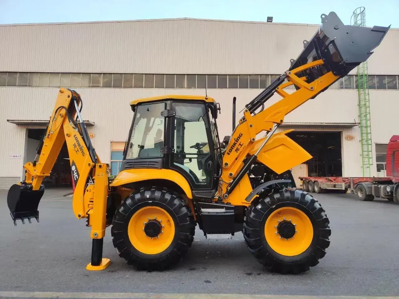 Экскаватор-погрузчик LONKING CDM 84C