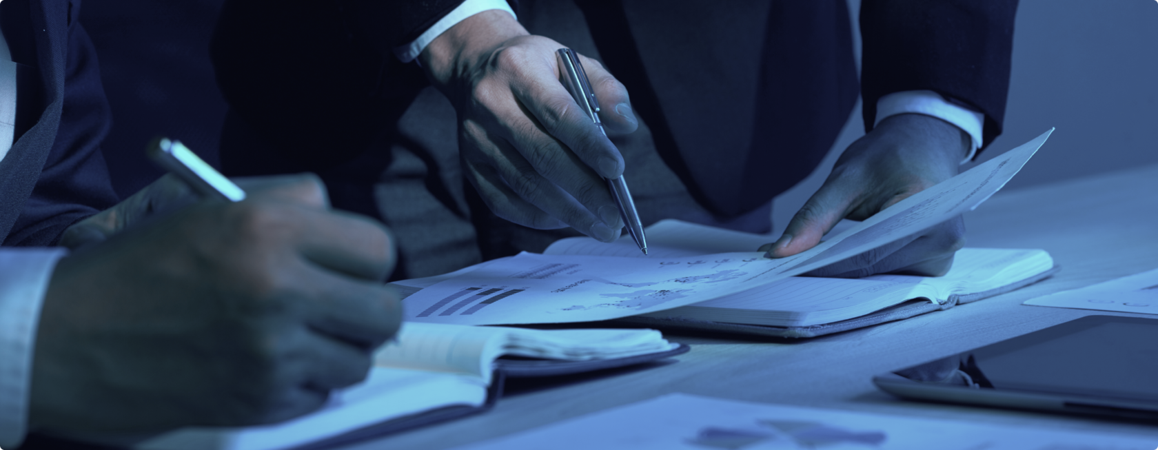 Услуги директора по договору - профессиональный независимый директор