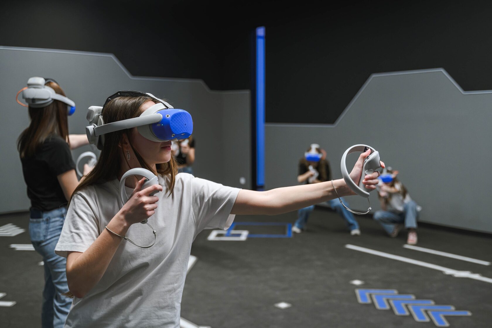 День рождения в VR-арене в СПб в клубе виртуальной реальности MIR VR