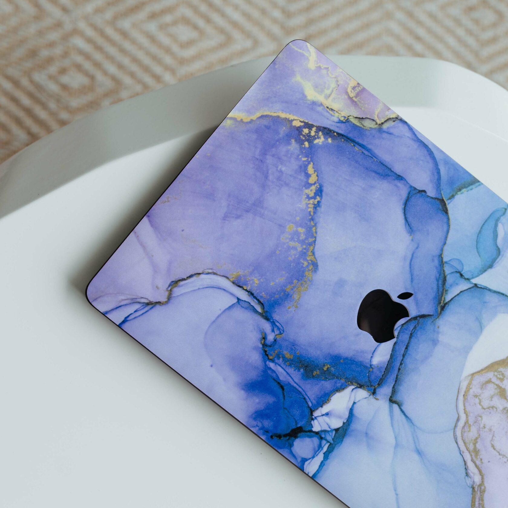 MacBook с покрытием
