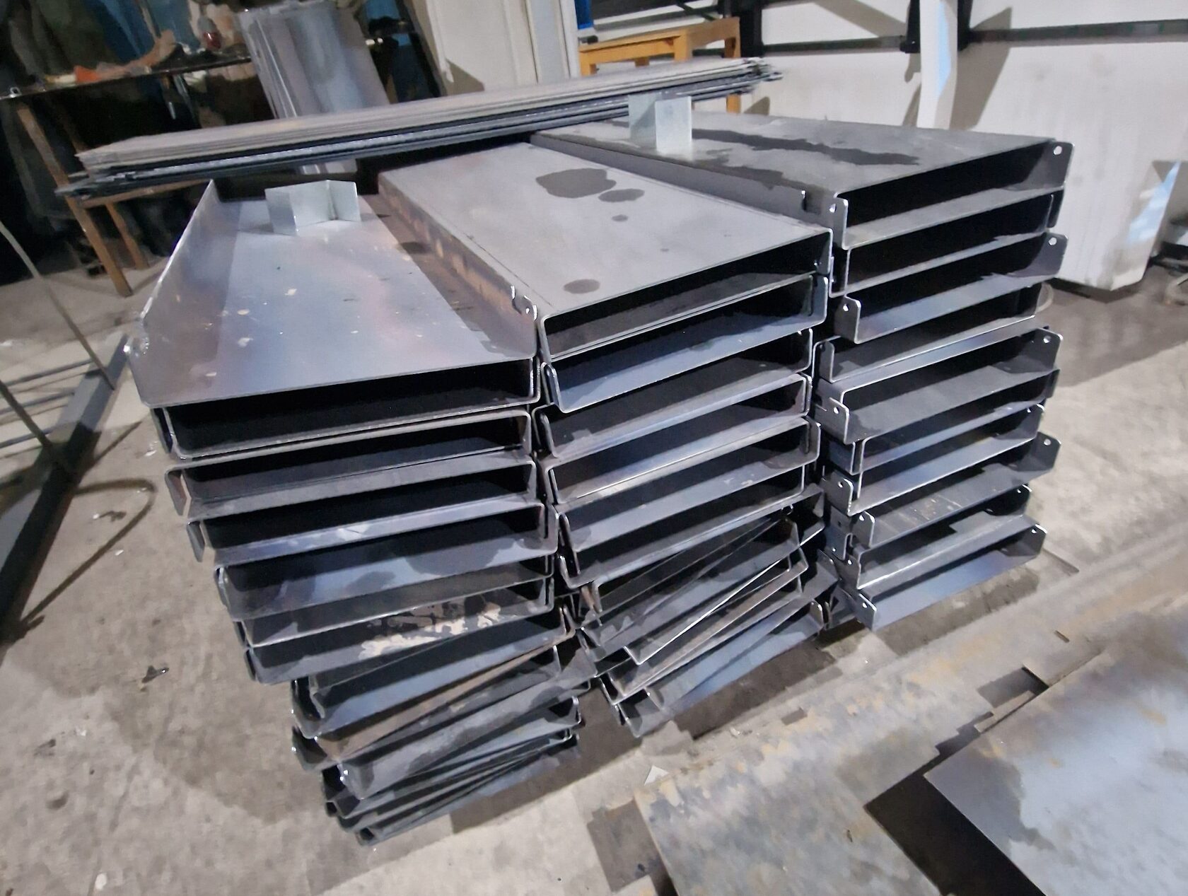 Изготовление полки для подмостей