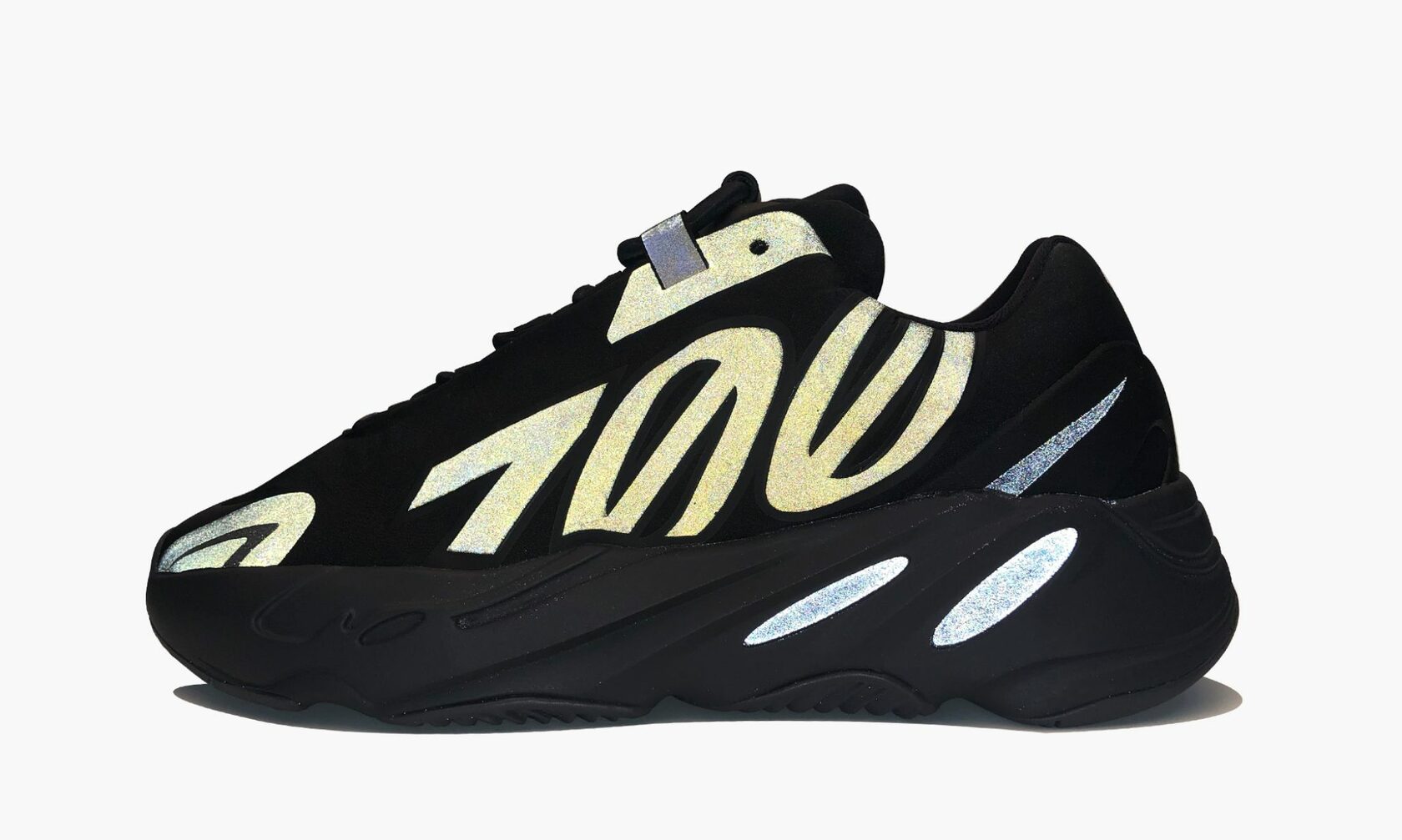 Yeezy 700 clearance total black