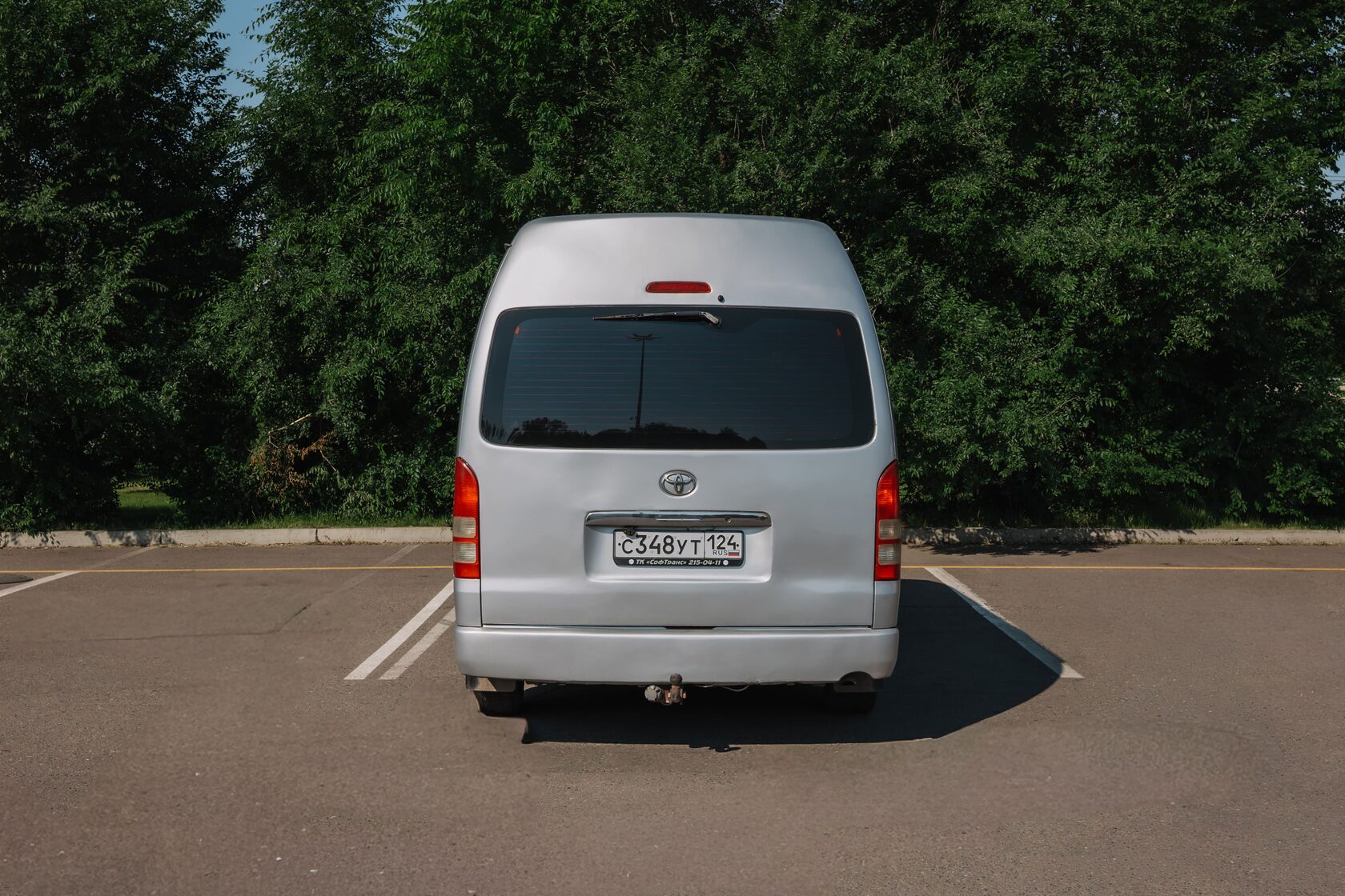 Toyota Hiace 2