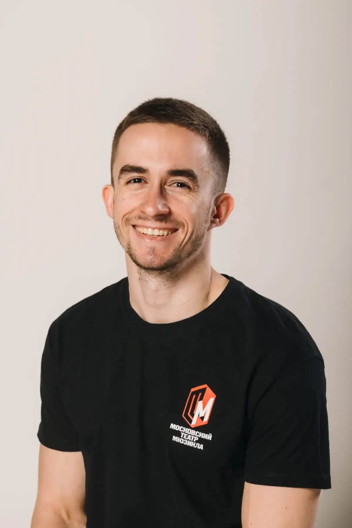 Артем Самсонов