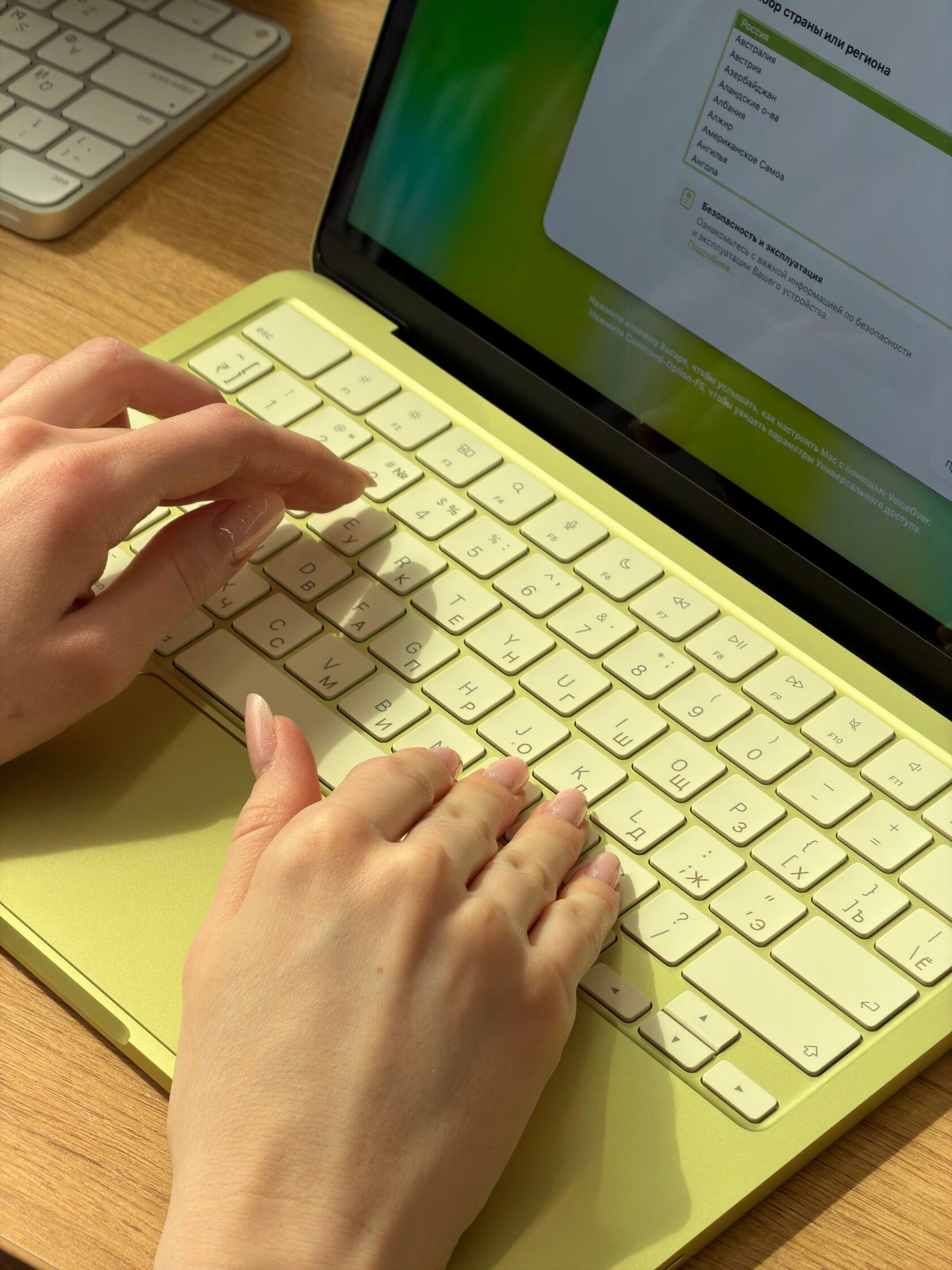 Купить MacBook Neo в Сургуте в Просервис