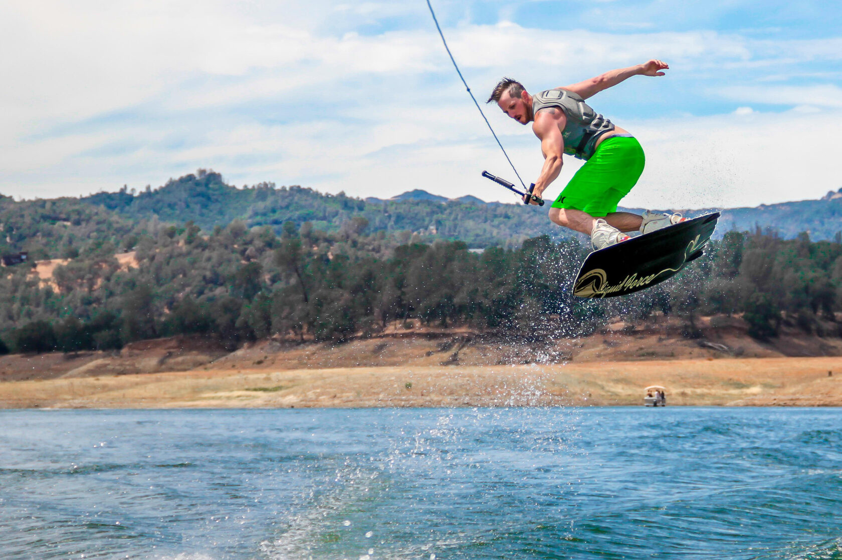 Wake and Lake Wakesurfing School and Boat Rentals