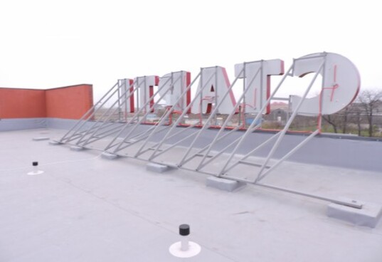 Изготовление алюминиевых конструкций и рам для вывесок