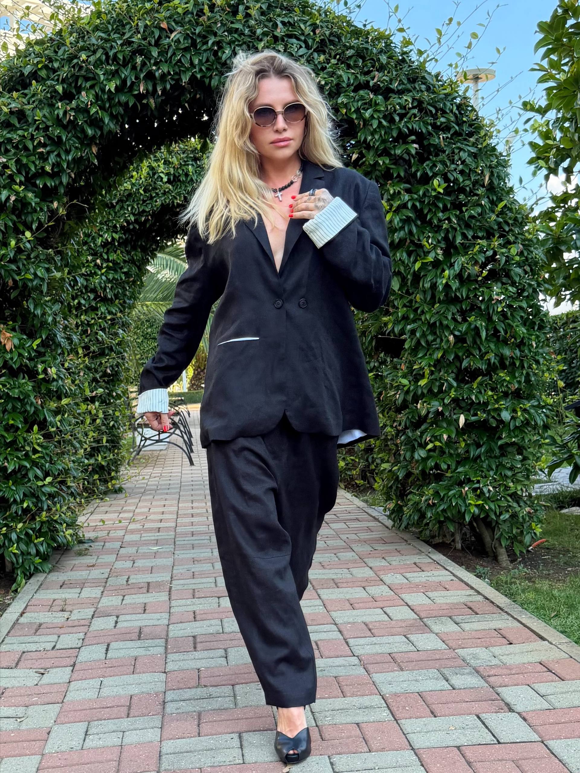 Look 03